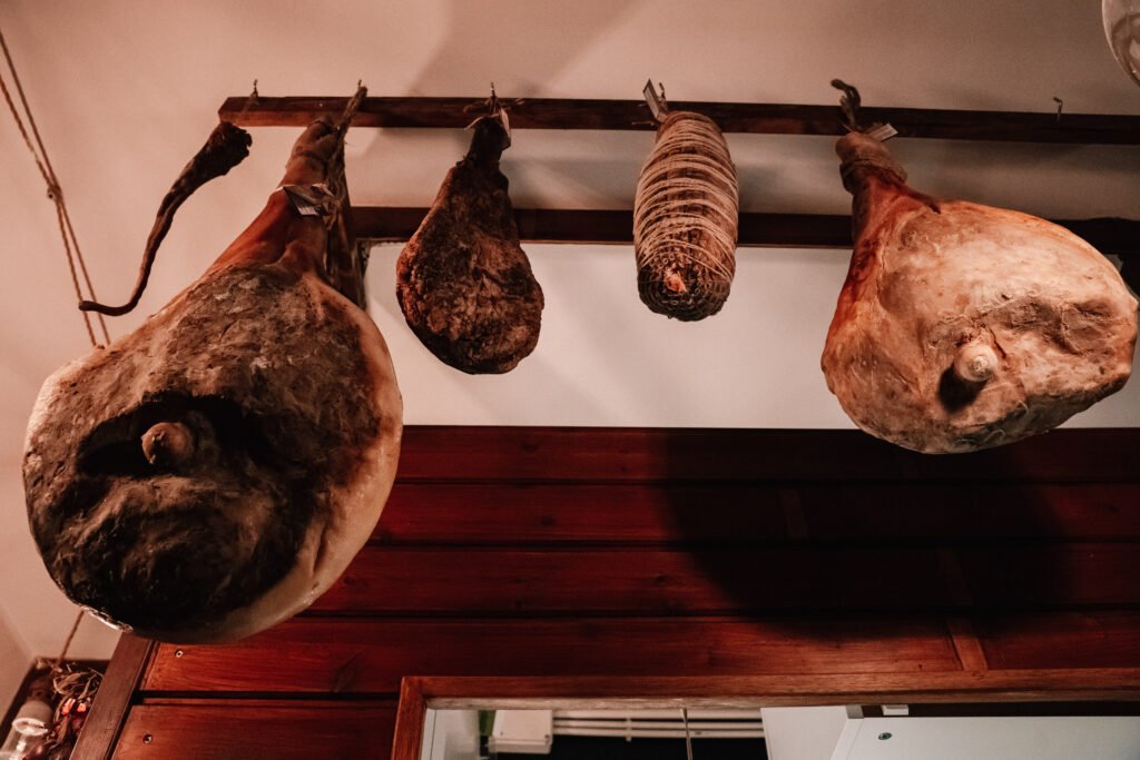 Above all, try our selection of local cured meats produced in Ciociaria displayed in the taproom