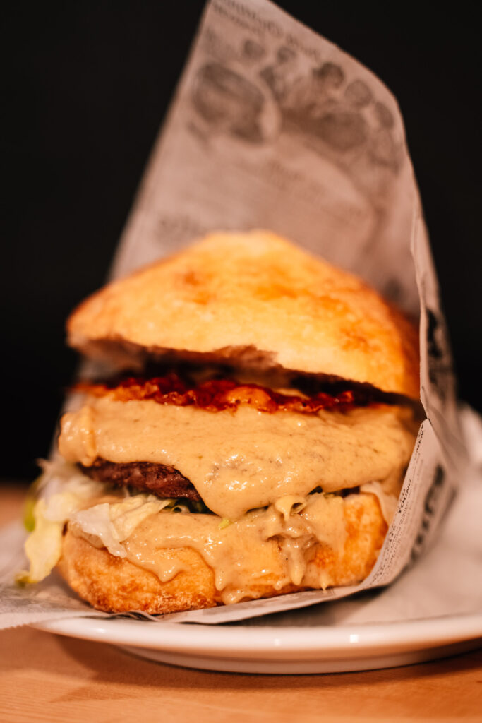 Porcino: 150g hamburger, porcini cream, salad and crispy black pork cheek - stop by the taproom