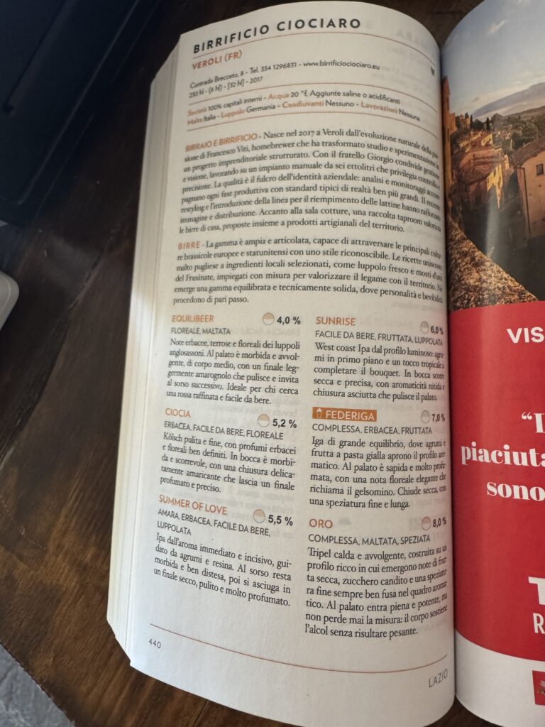 Pagina della Guida Birre d'Italia 2027 con la recensione del Birrificio Ciociaro di Veroli e le note di degustazione delle birre in lattina.